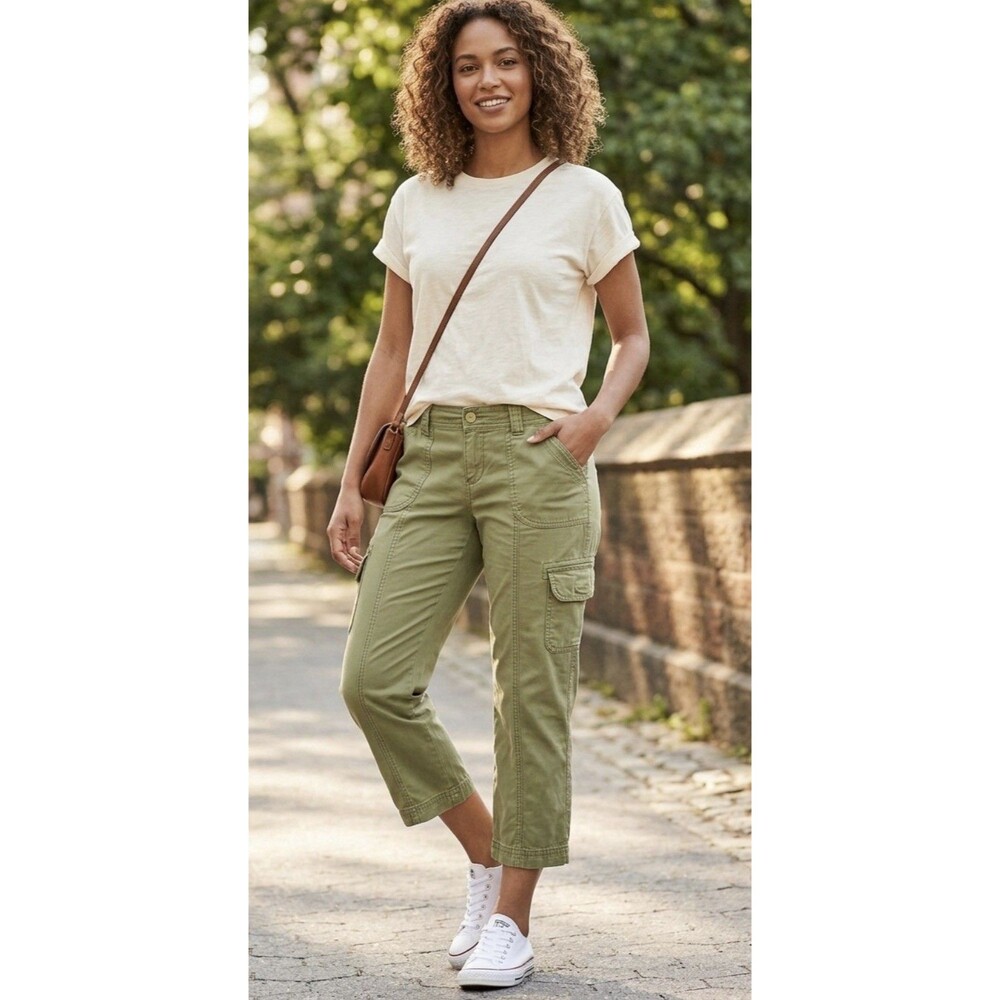 Faded Glory Women's Cargo Capri Pants Olive Green